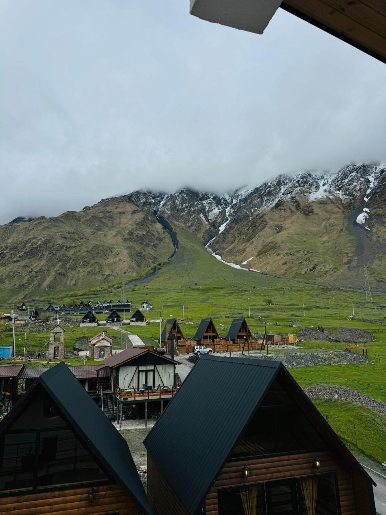 Chalet Kazbegi Hotel Buitenkant foto