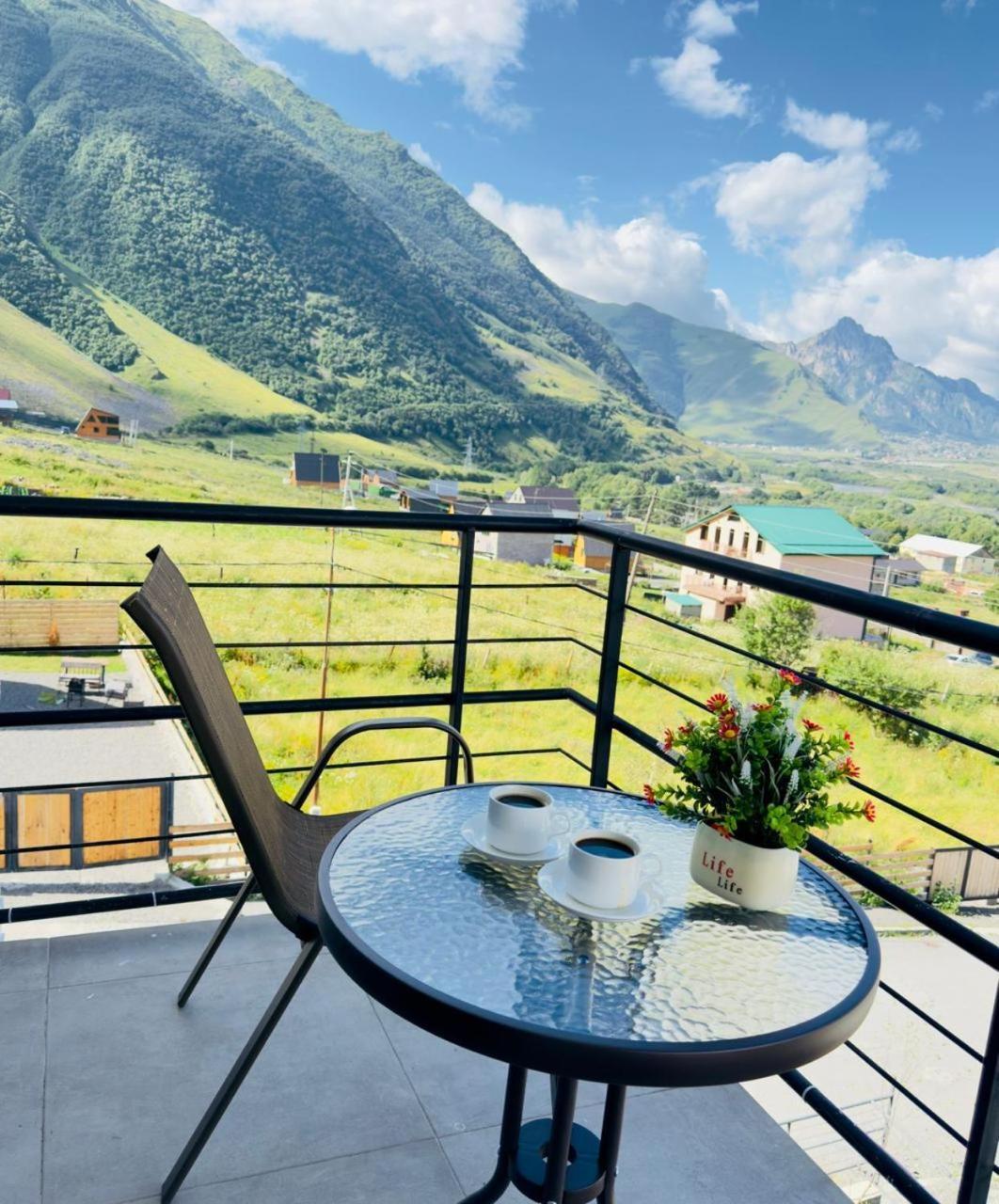Chalet Kazbegi Hotel Buitenkant foto